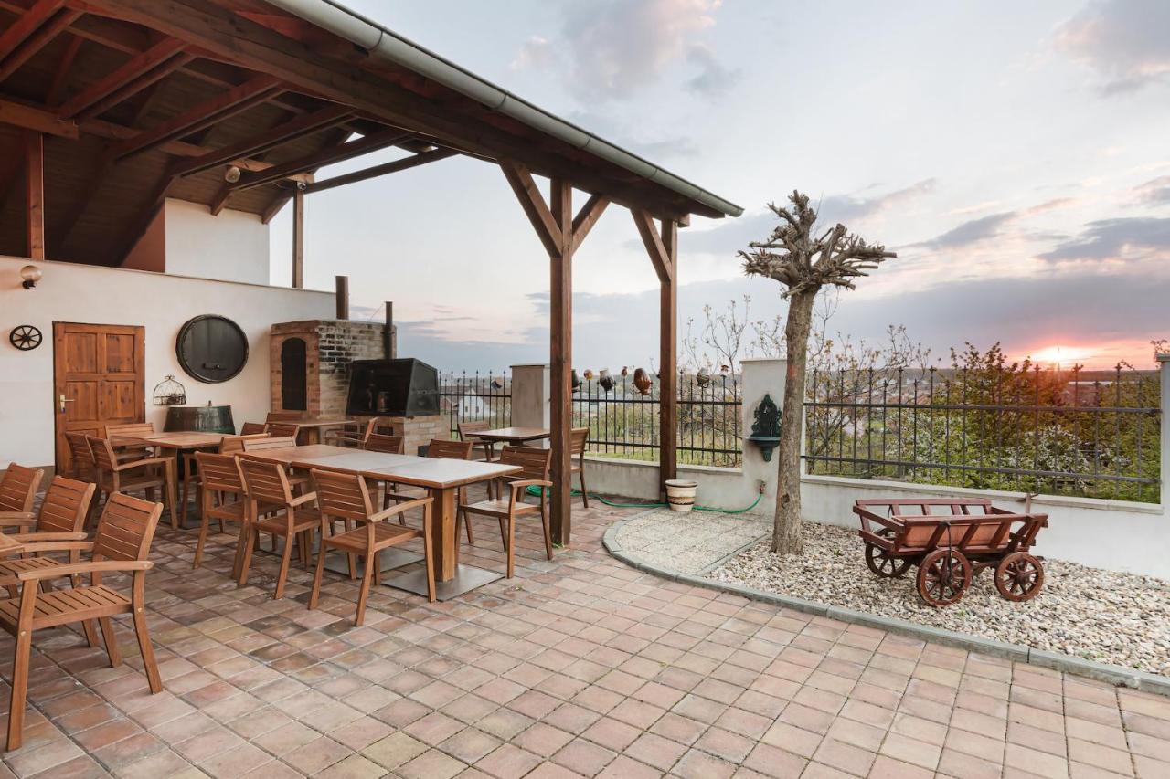 Resort Kovacs Novosedly  ภายนอก รูปภาพ